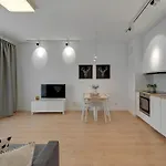 Mila Baltica Seaside, Sauna, Gym & Parking By Downtown Διαμέρισμα Γκντανσκ